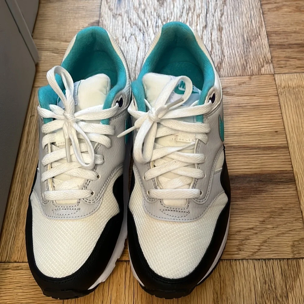 Air Max 1 - Picture 2 of 6